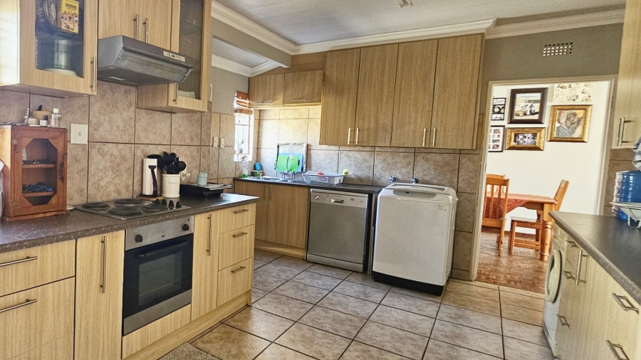 4 Bedroom Property for Sale in Vaalpark Free State